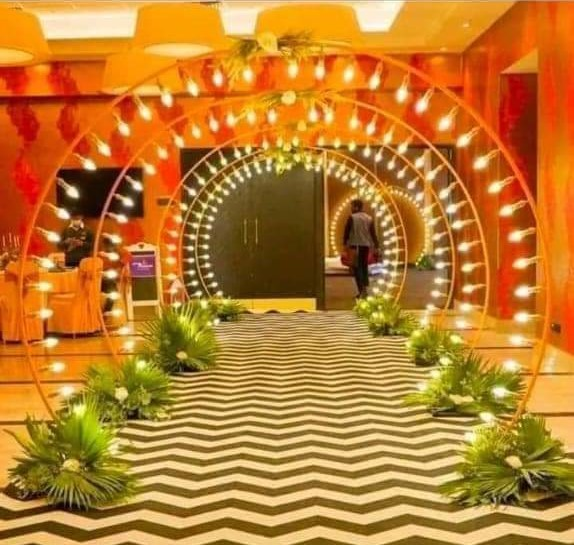 40 Bulb Entry Stand 8x7